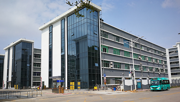 始兴智慧园区幕墙维修