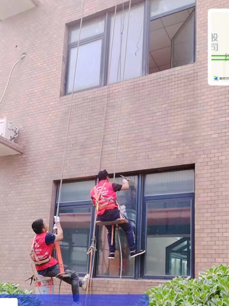 始兴承接各类窗户玻璃维修